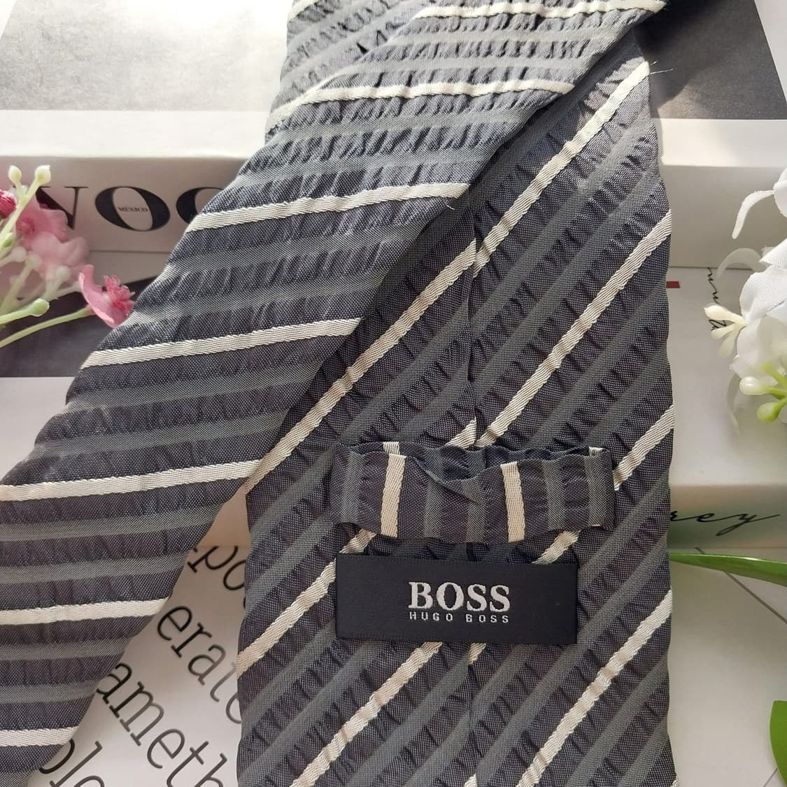 휴고보스 실크 혼방 텍스처 스트라이프 넥타이 9cm A+등급 K1844
 상품이미지6