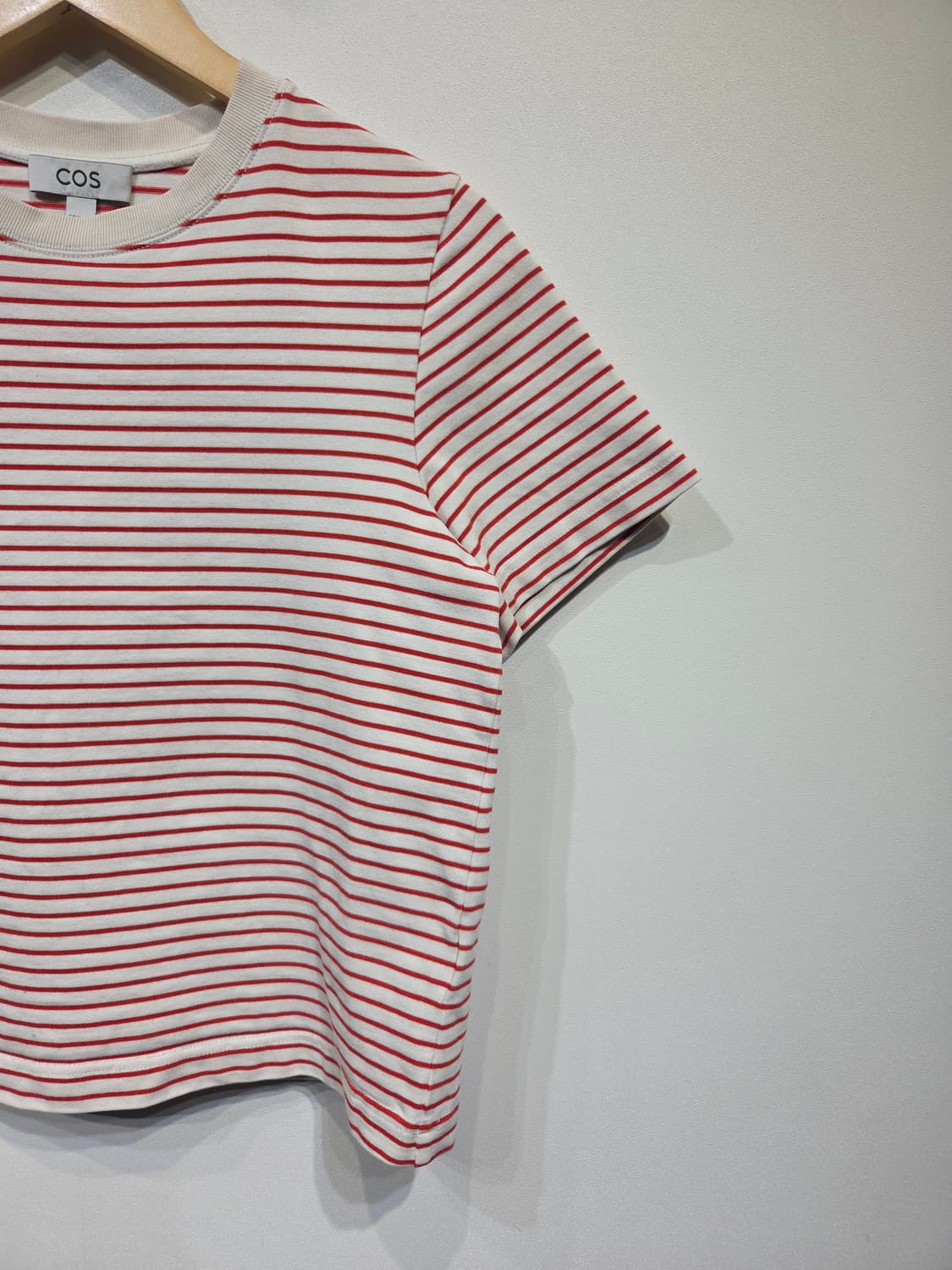 COS 코스 레드 스트라이프 반팔 티셔츠 상품이미지5