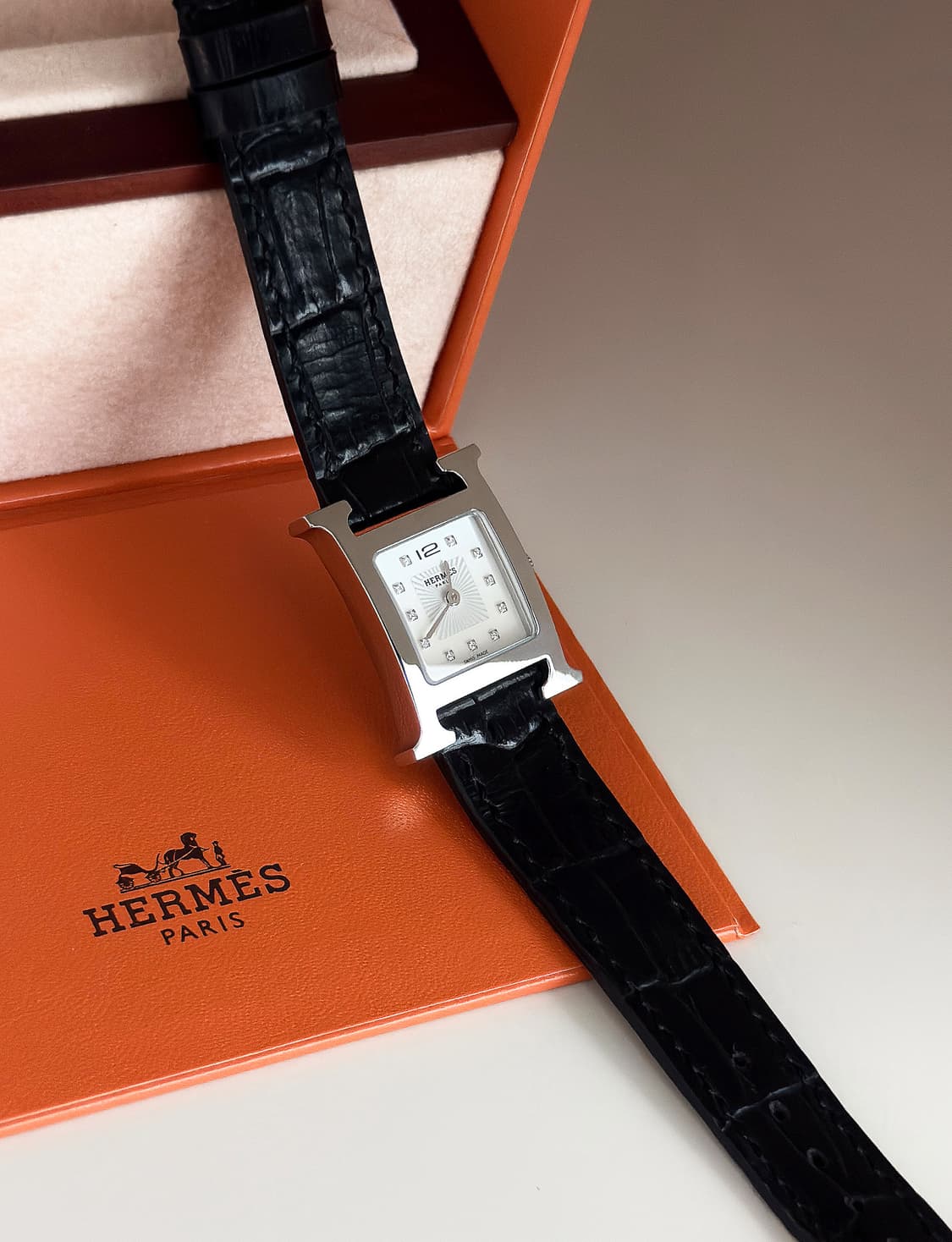 에르메스 H아워 다이아 화이트 쉘 시계 상품이미지3
