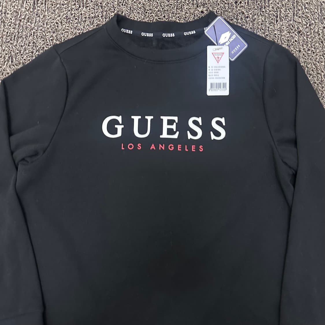 [새상품] GUESS 게스 여성 기모 얇은 맨투맨 95(M) 상품이미지2