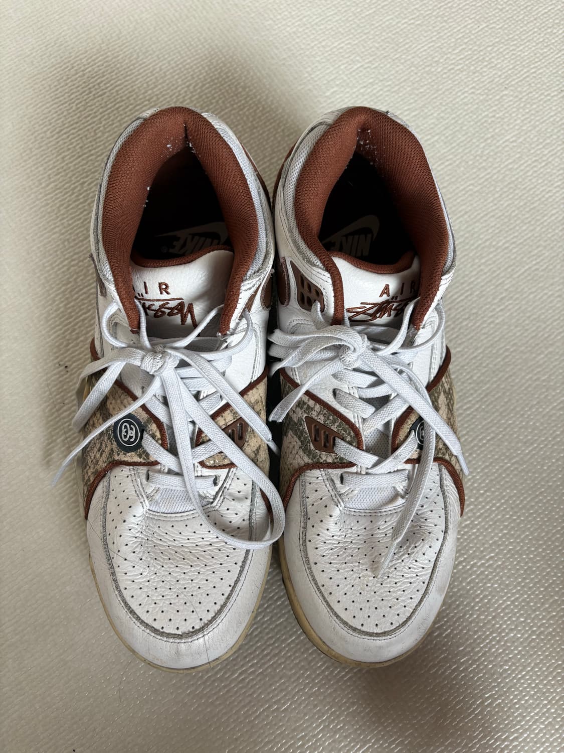 스투시 나이키 에어플라이트 270 상품이미지2