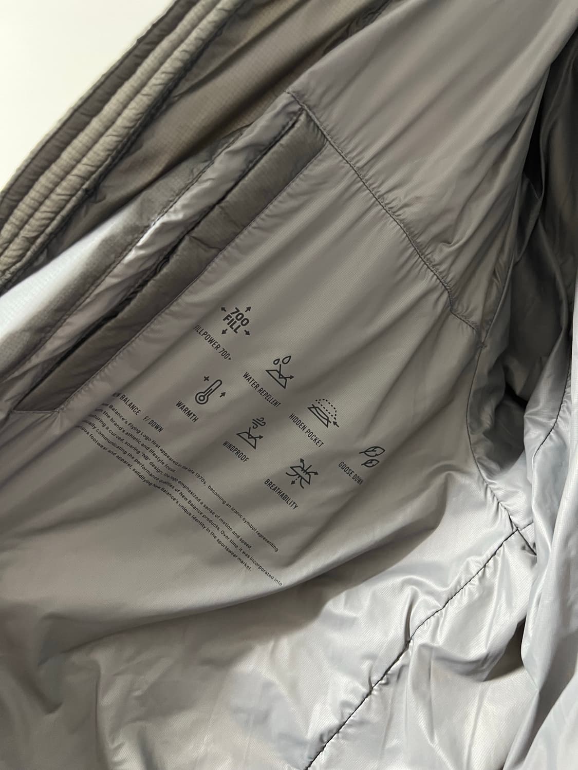 새거 뉴발란스 플라잉77 헤비 구스다운 L GRAY 라지 구스패딩 숏패딩 상품이미지5