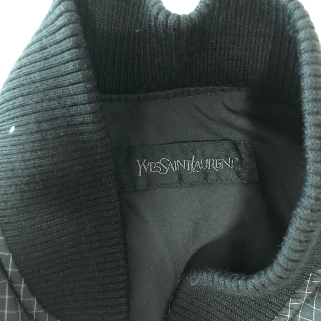 입생로랑 리버시블 패딩조끼  상품이미지8