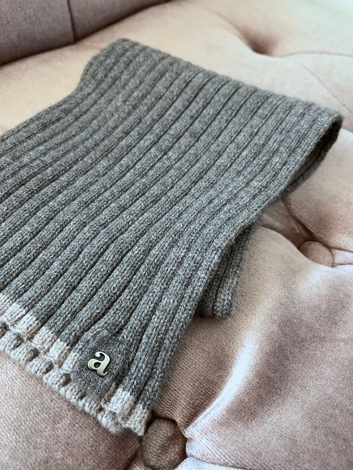 아떼 바네사브루노 그레이 울 캐시미어 립 니트 암워머 상품이미지1