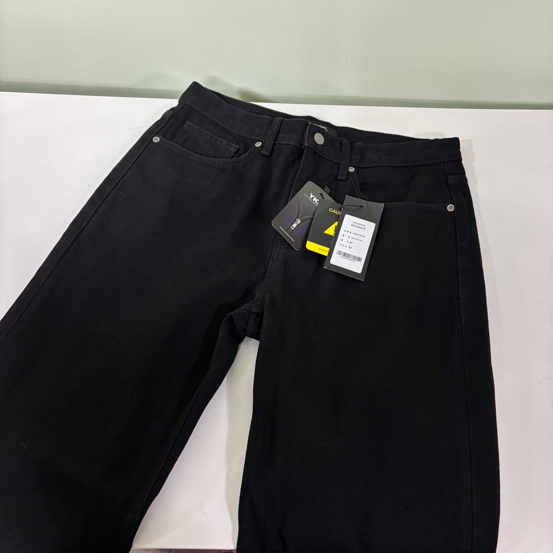 택달린새것 33 무신사스탠다드 무탠다드 스트레이트핏 블랙진 상품이미지1