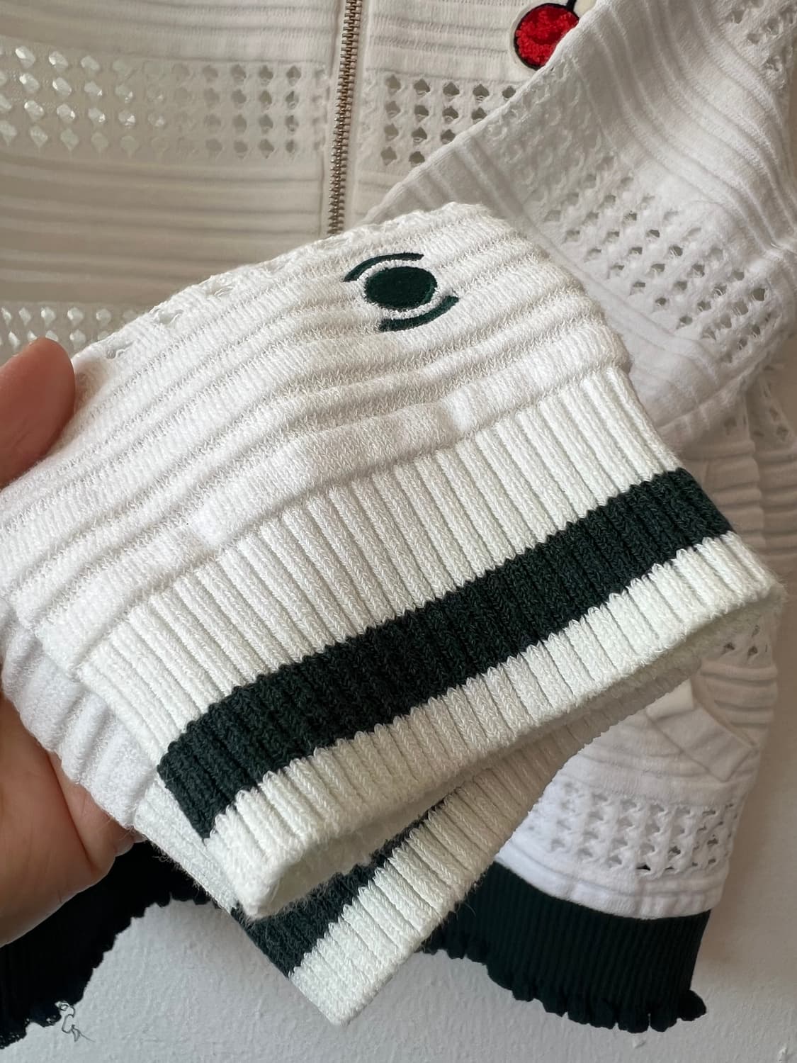 와이드앵글 여성 아이보리 집업점퍼 펀칭니트점퍼 상품이미지4