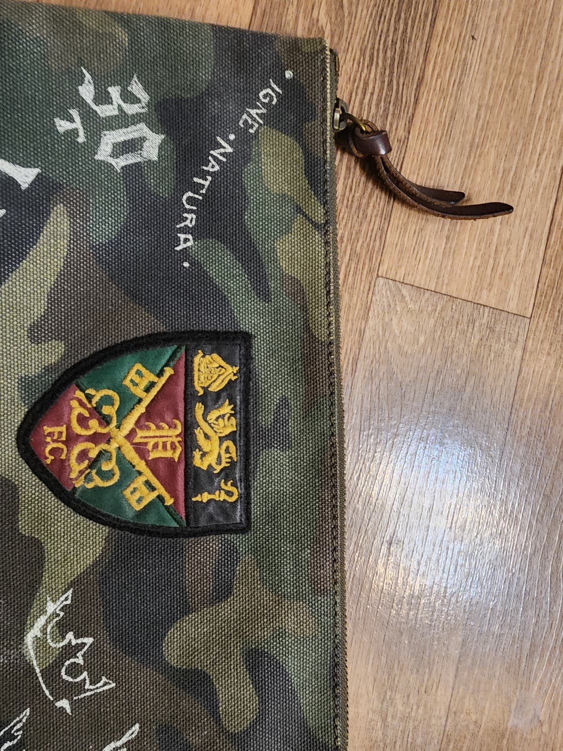 폴로 랄프로렌 그래픽 카무플라쥬 캔버스 클러치 상품이미지3