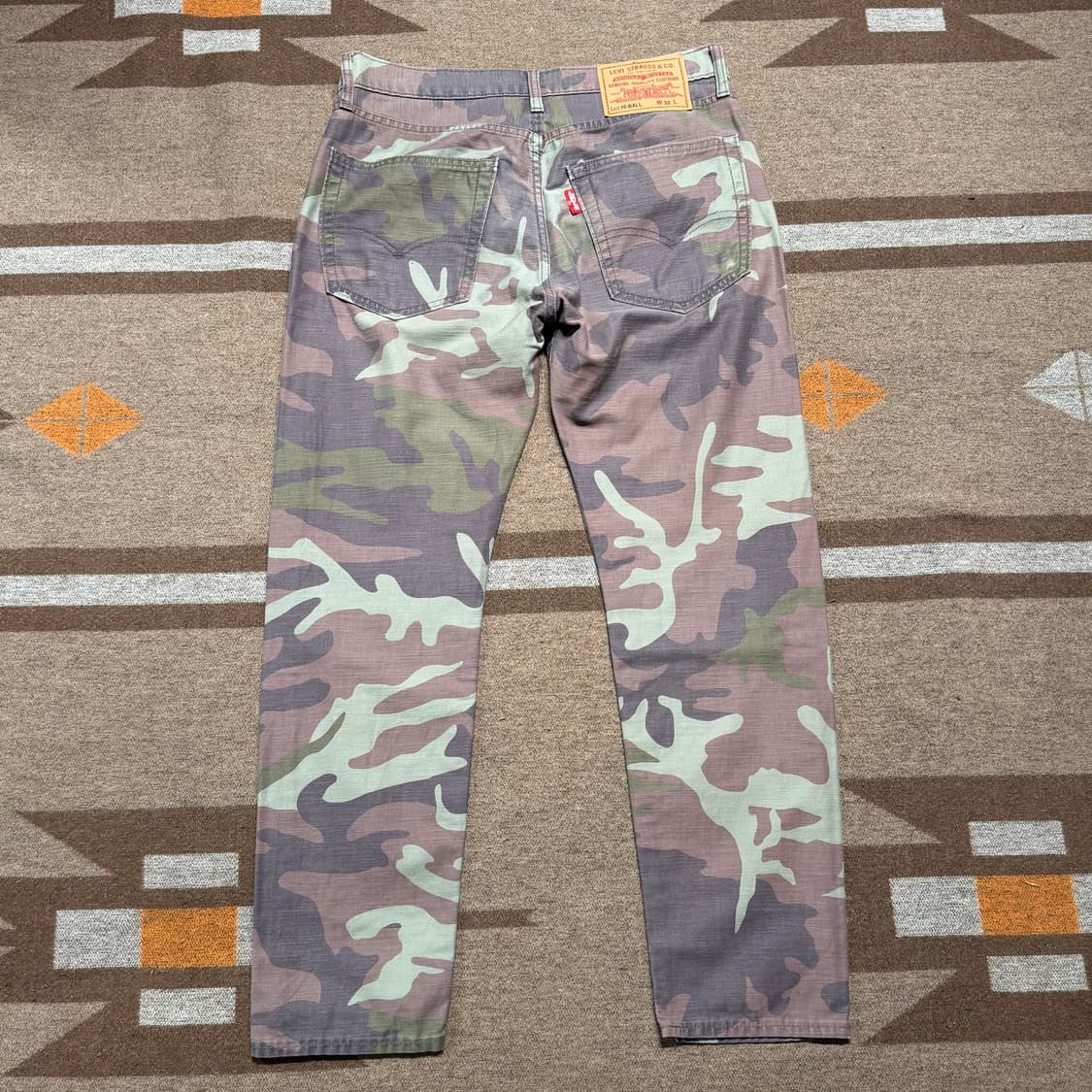 리바이스 백사틴 카모 하이볼 팬츠 32 상품이미지5