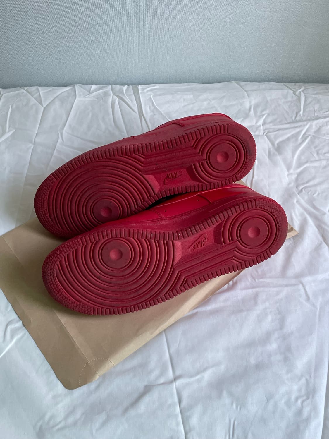 나이키 에어포스 LV8 트리플 레드 280 상품이미지3