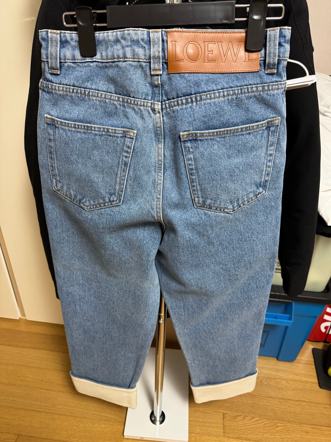로에베 피셔맨 데님 팬츠 미친 가격에 판매합니다! 상품이미지4