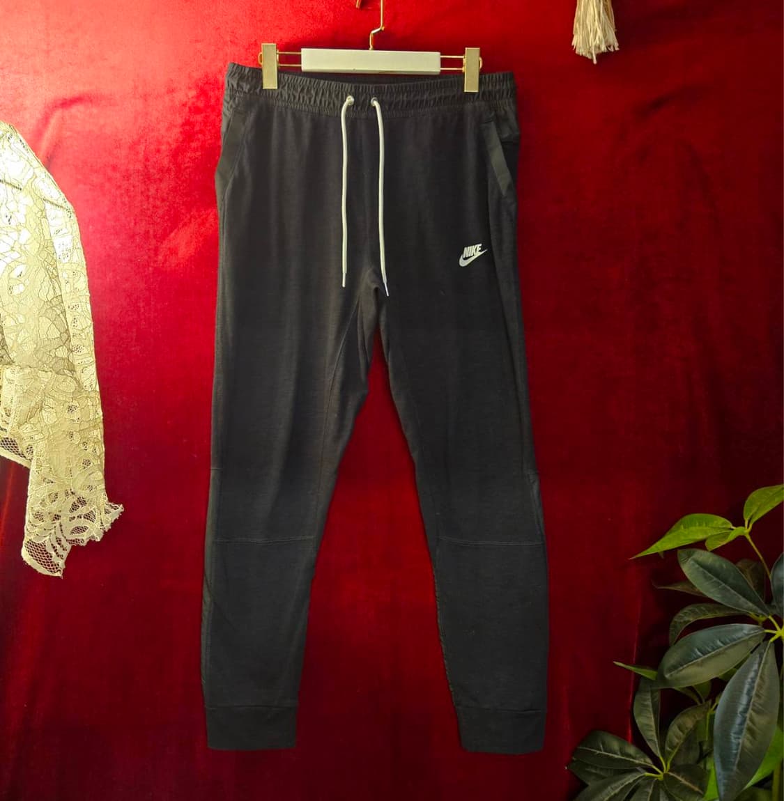 나이키(Nike) 나일론 코튼 배색 조거팬츠
Lsize 상품이미지1