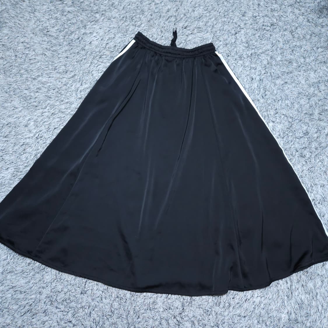 아디다스) M 롱스커트 새틴삼선치마 / 왕눈이샵 상품이미지6