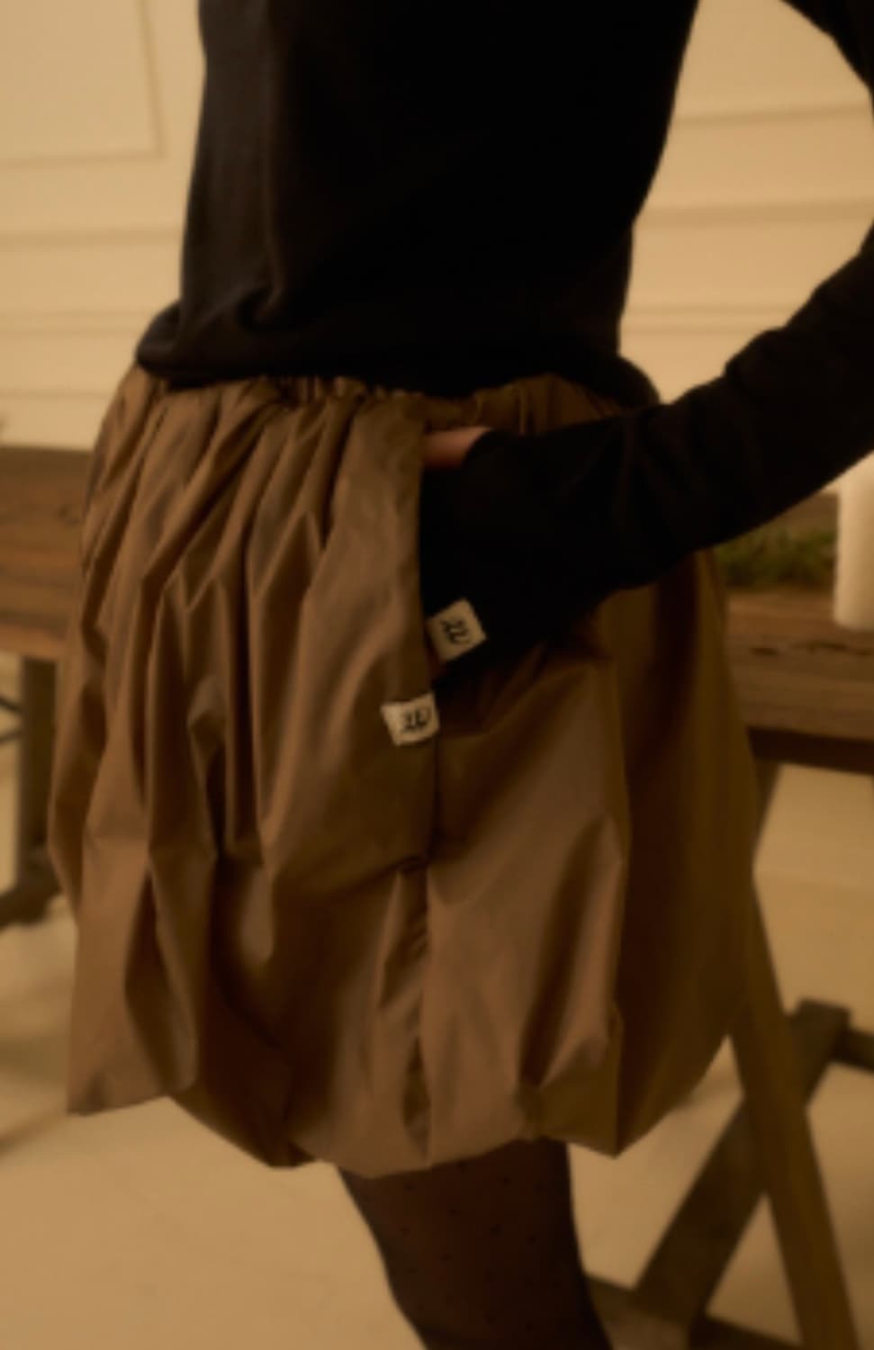새상품 PUMPKIN VOLUME SKIRT-BROWN 헤 상품이미지5