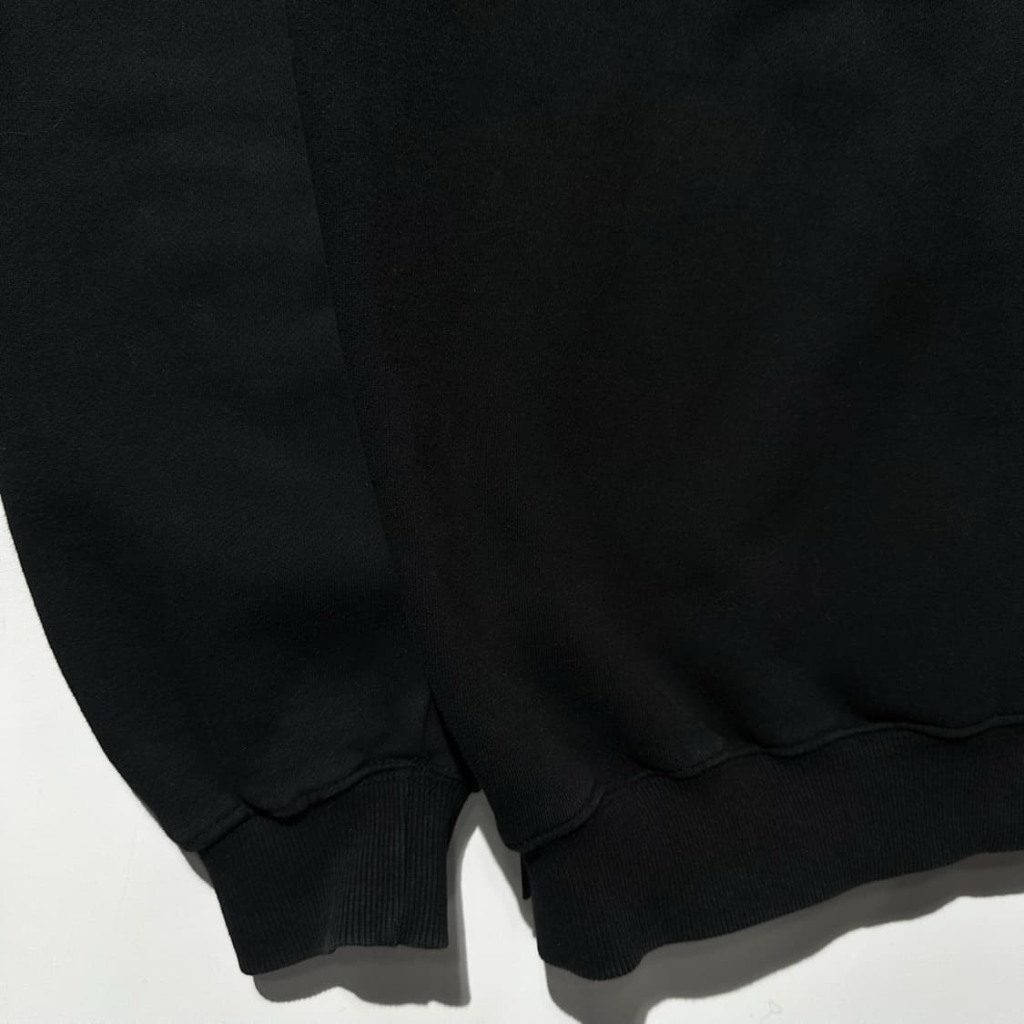 아이앱 스튜디오 백로고 후드 블랙 상품이미지6