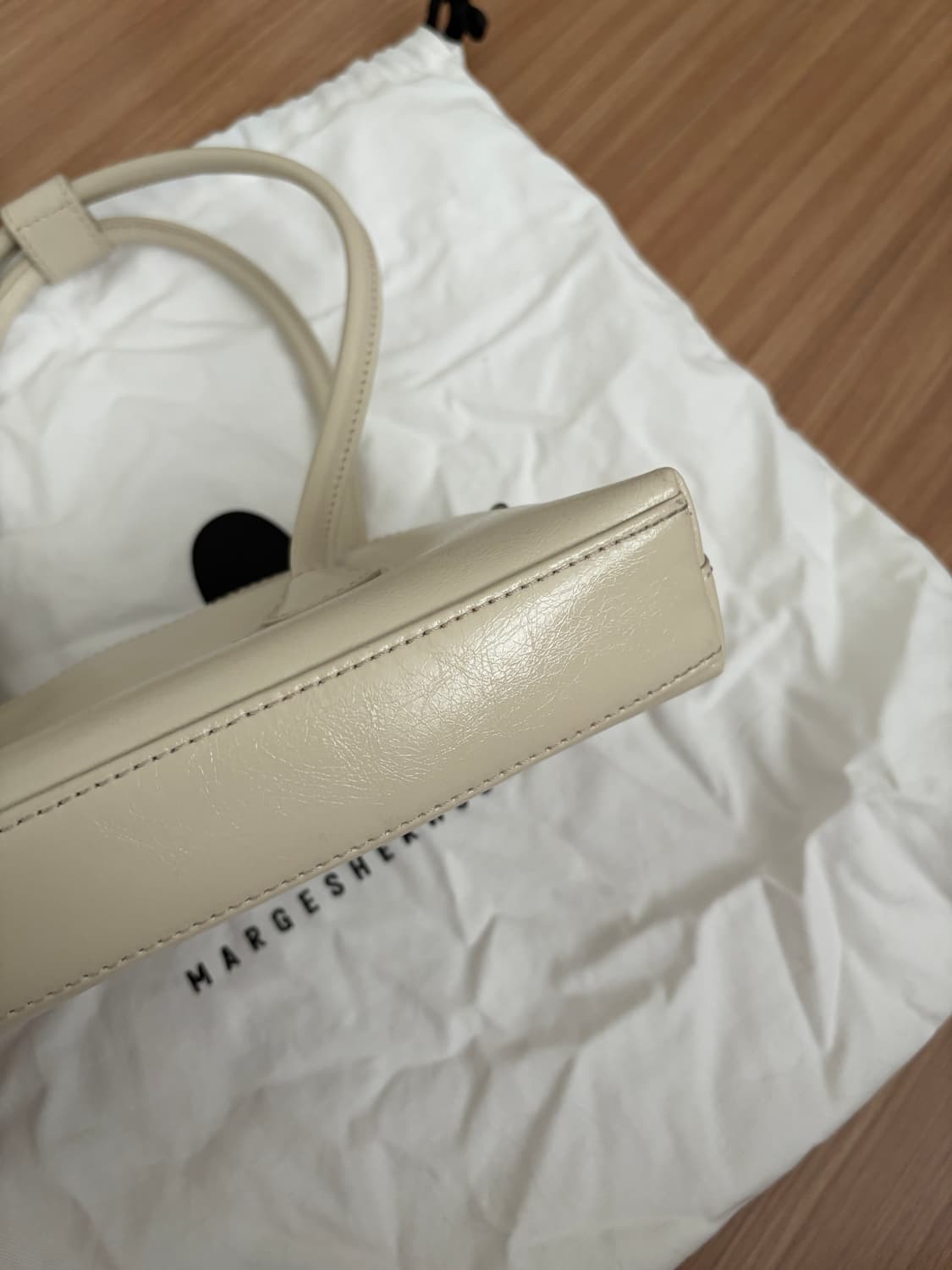 마지셔우드 베셋 숄더백 상품이미지4