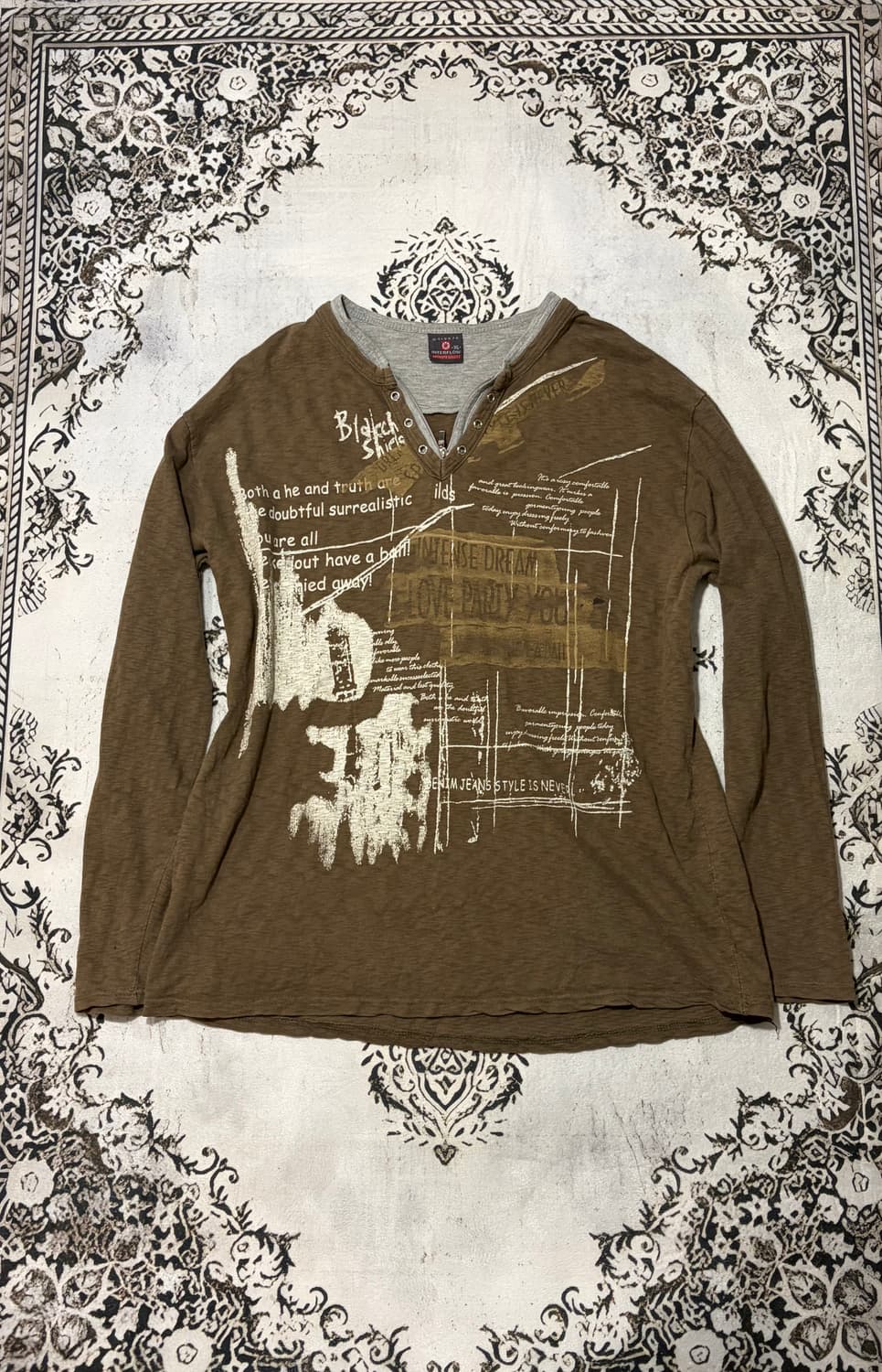 Grunge Printing eyelet long sleeve 상품이미지1