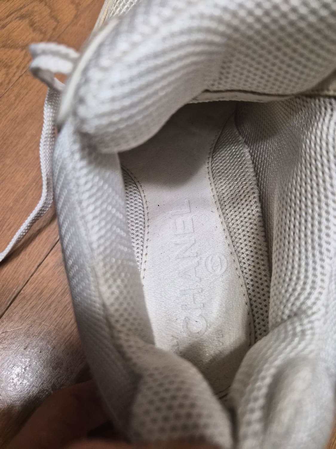 (정품) 샤넬 크루즈 스니커즈 35.5사이즈 (명품 여자 운동화 신발) 상품이미지6