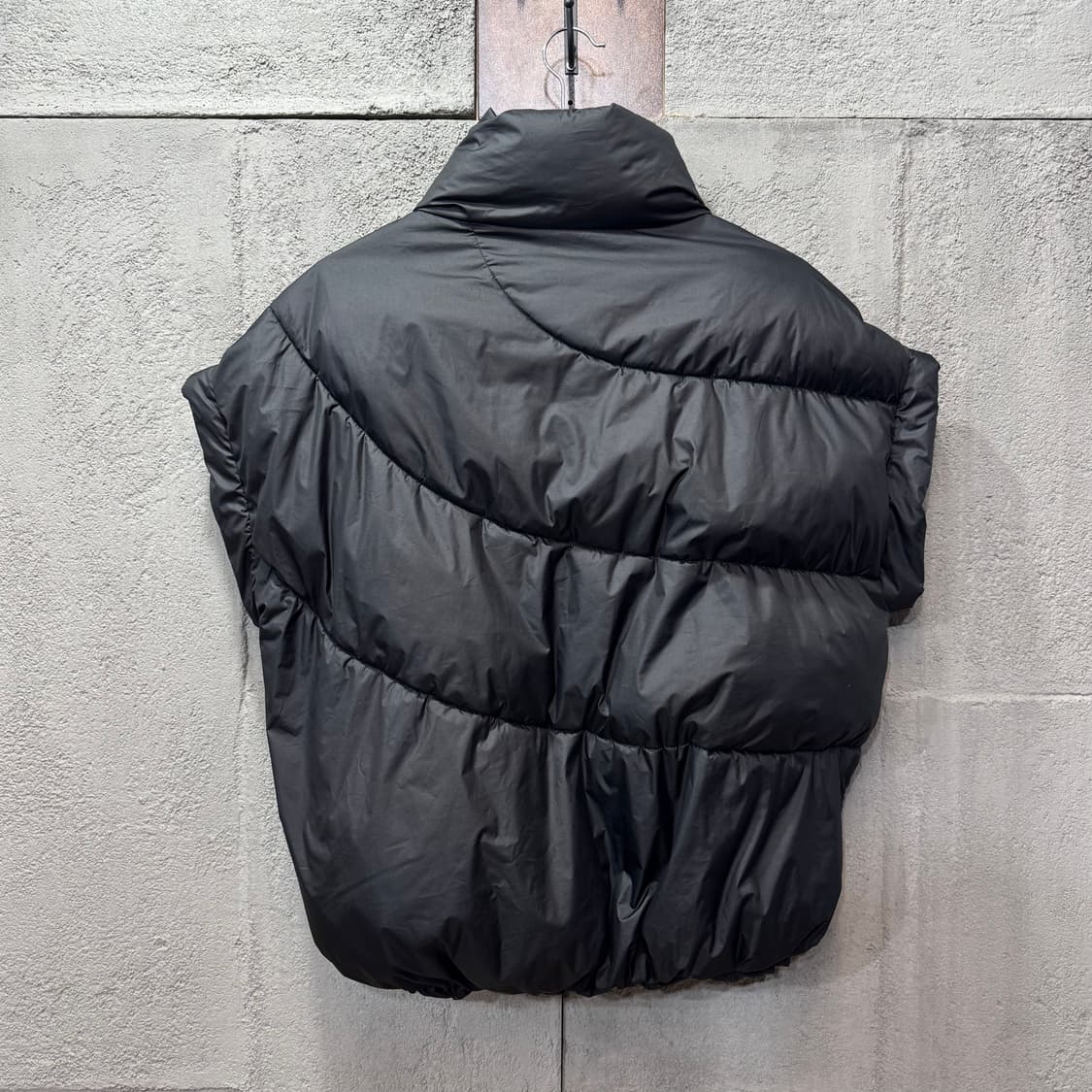 오버핏 푸퍼 베스트 (M)   상품이미지3