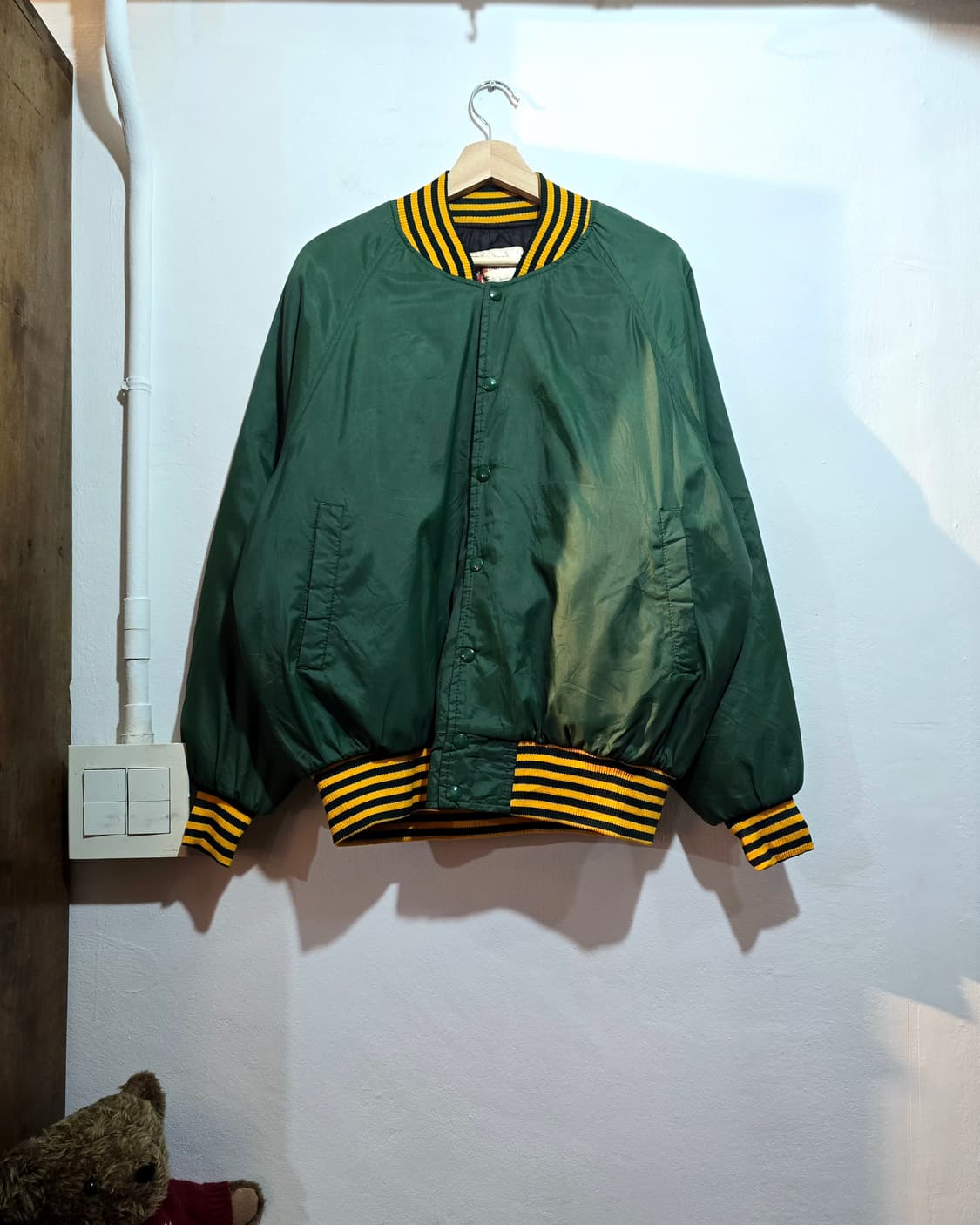 Montrose Sport Satin Jacket (새틴 바시티 자켓) 상품이미지1