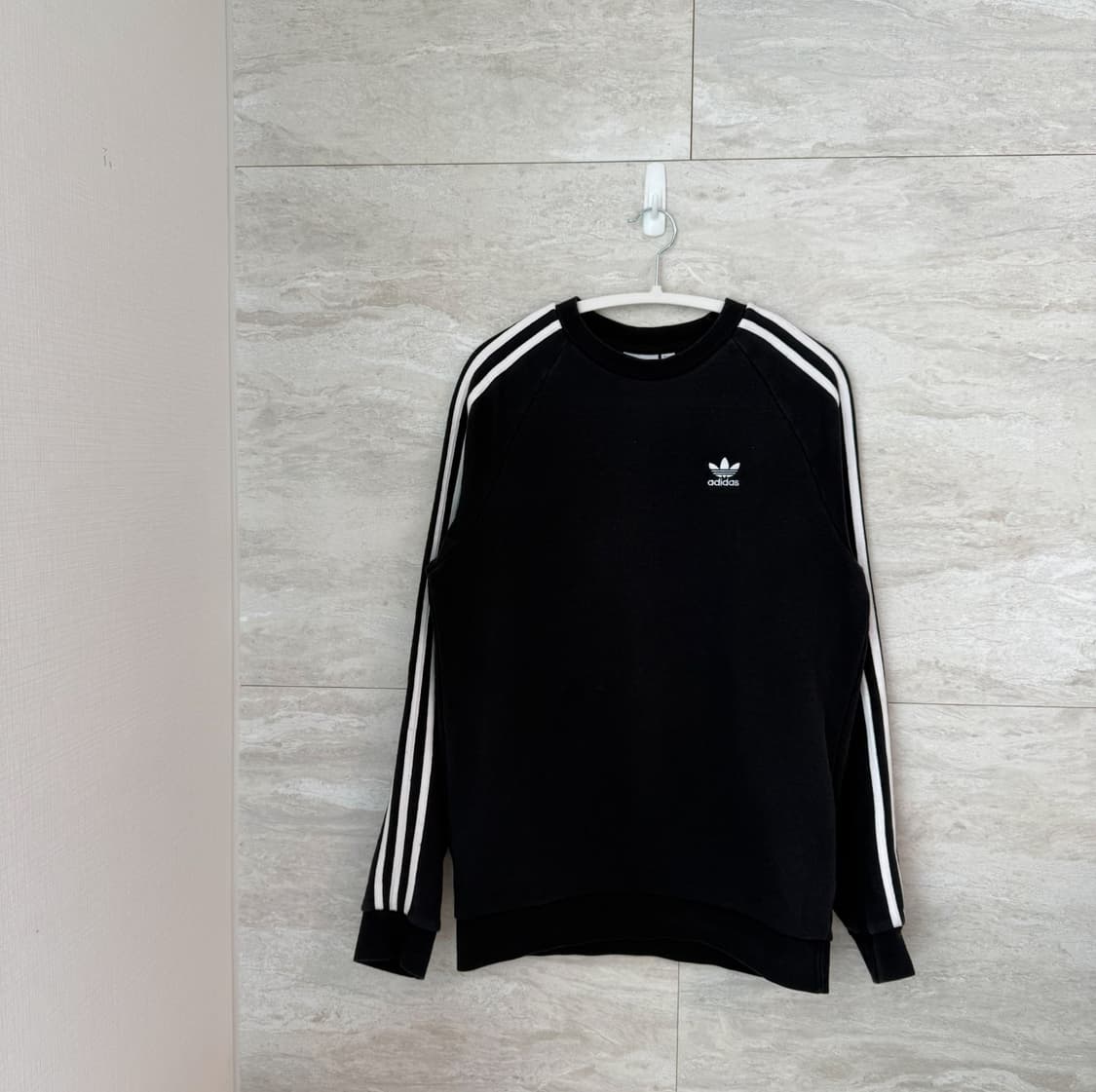 아디다스 맨투맨 상품이미지2