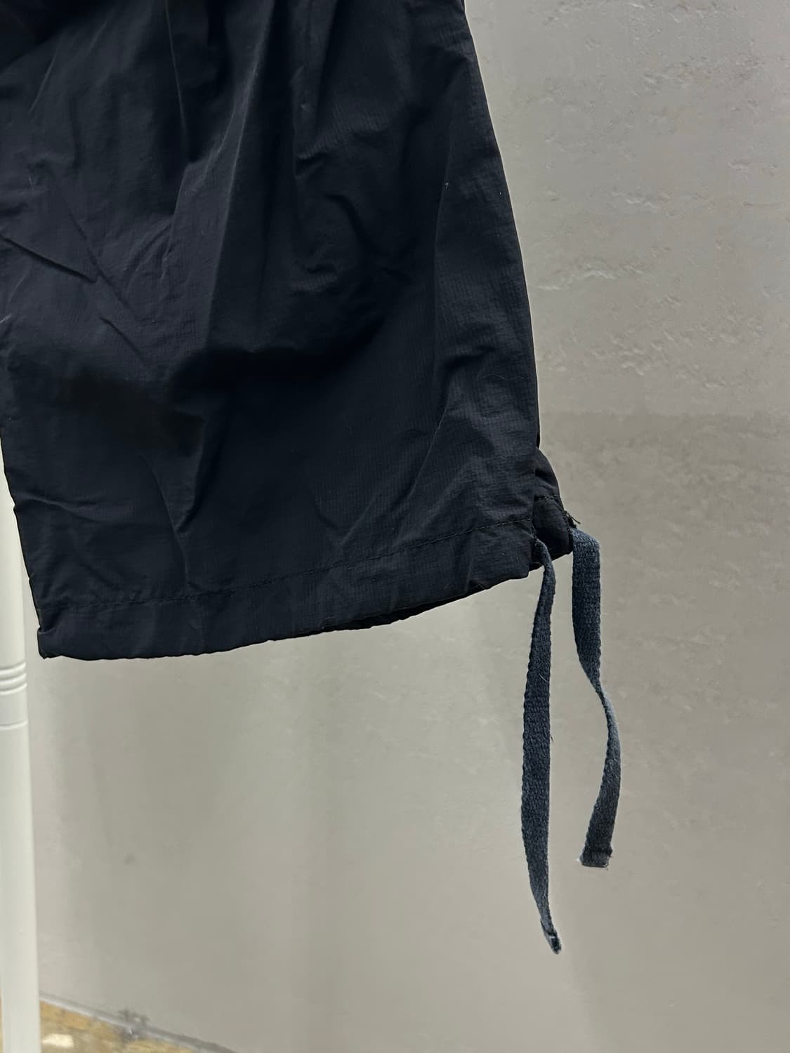 Cord 블랙 드로우스트링 카고 바지 상품이미지5