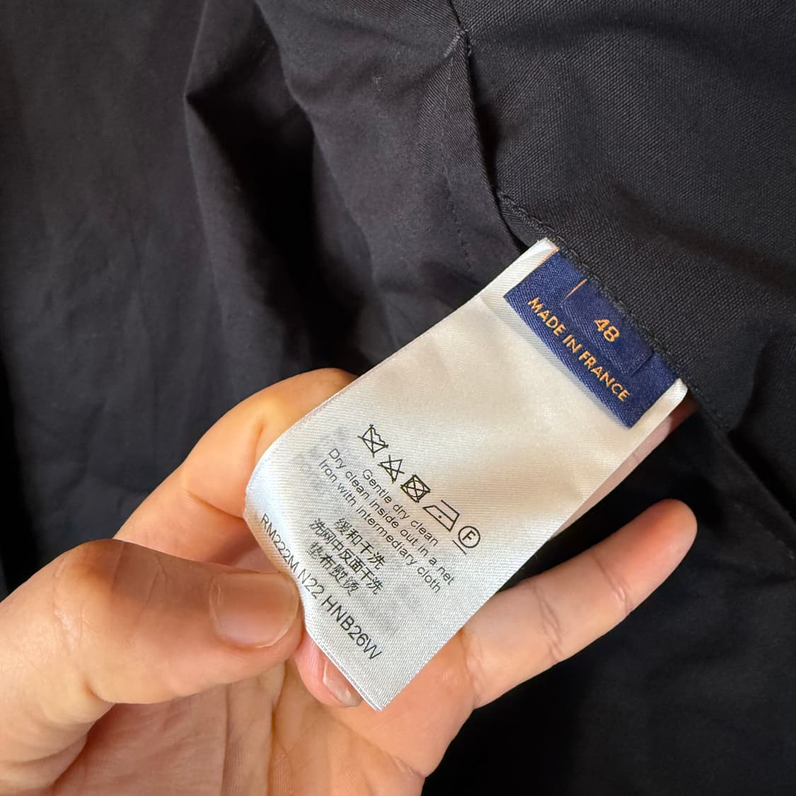 루이비통 스프레드 데님 셔츠 자켓 판매 합니다. 상품이미지4