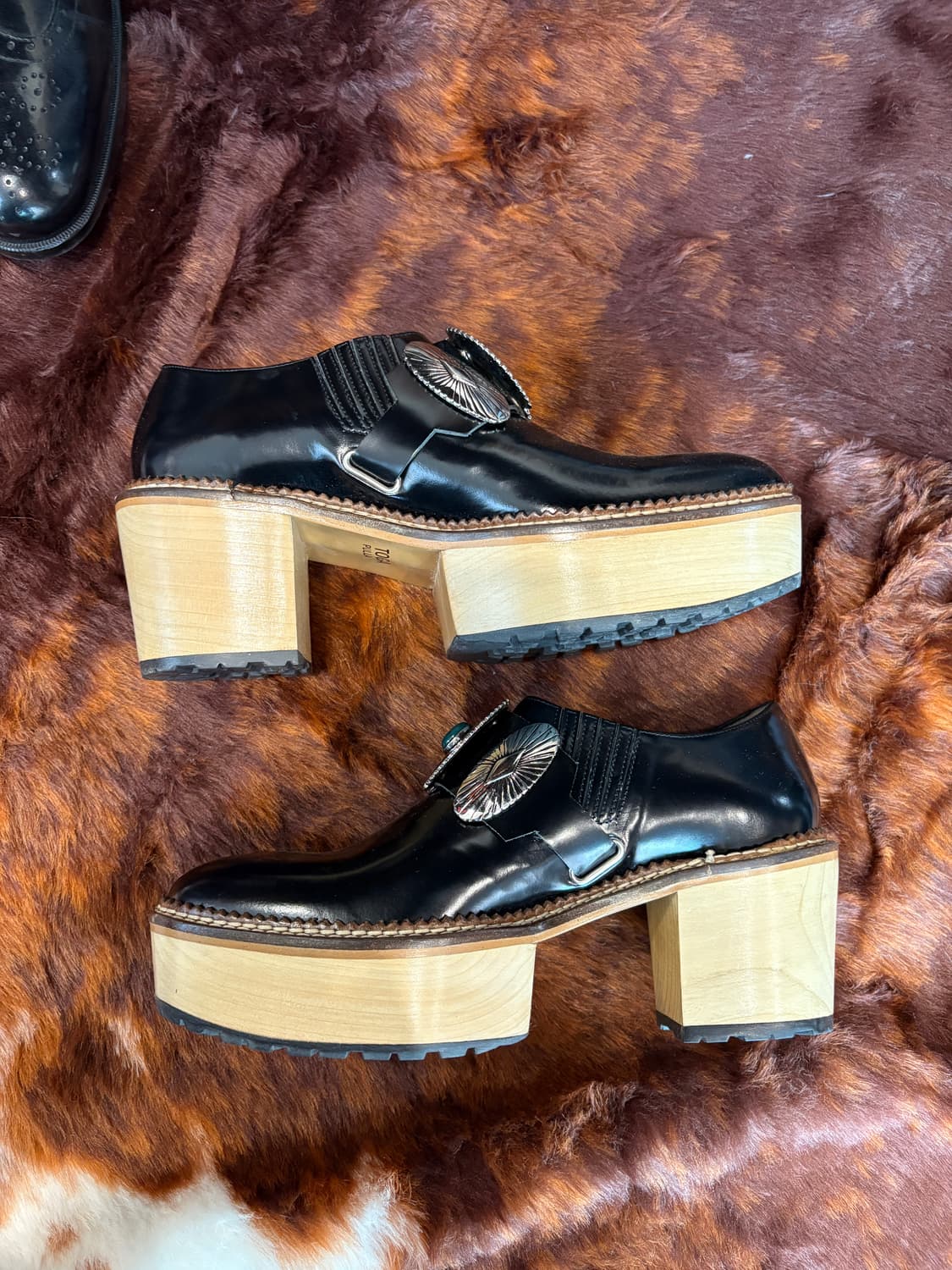 토카 풀라 우드 플렛폼 슈즈 상품이미지6