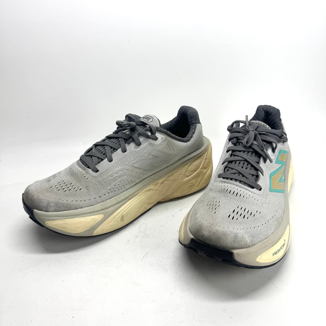 275) 뉴발란스 프레쉬폼 X 모어 V5 런닝화 스니커즈 상품이미지3