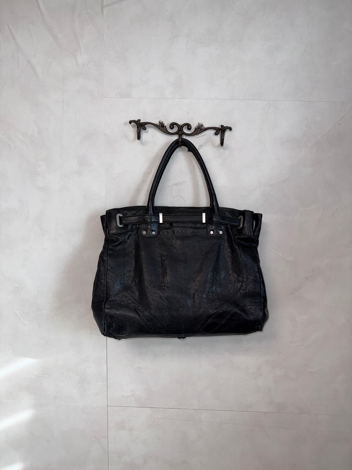 Rachel Zoe black chain buckle tote bag 상품이미지5
