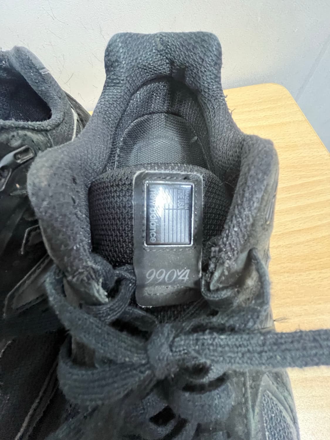 뉴발란스 990v4 트리플블랙 260  상품이미지5