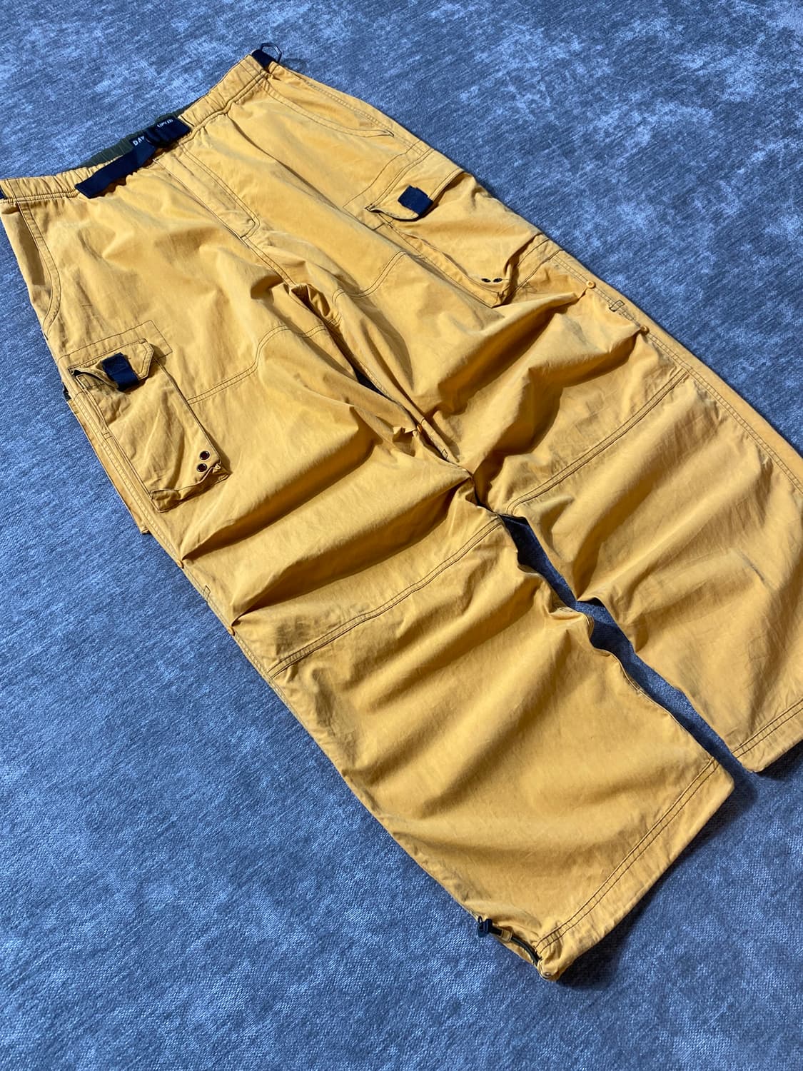 [L] RATON LAVEUR 라통라뵈르 벨티드 카고 와이드 팬츠 상품이미지4