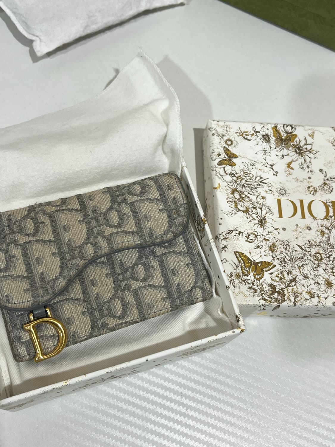 디올 오블리크 새들 카드지갑 상품이미지1