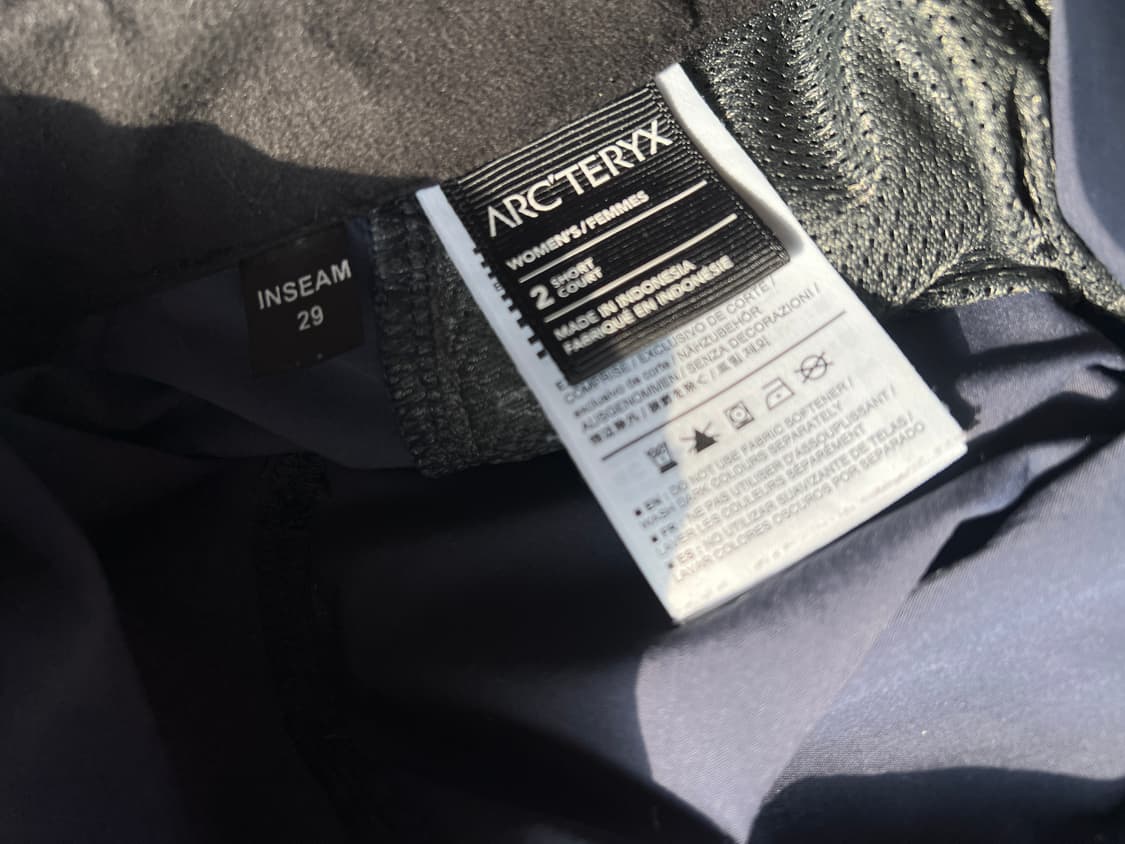 아크테릭스 팰리세이드 팬츠 여성 2사이즈/ short 상품이미지3