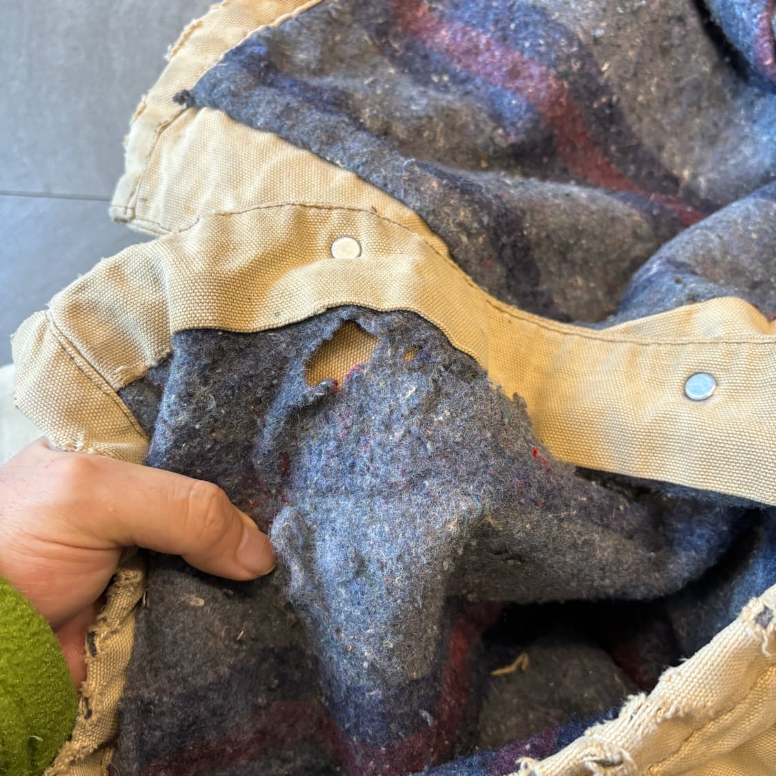 칼하트 정품 C01 베이지 덕 초어 데미지드 자켓  상품이미지8