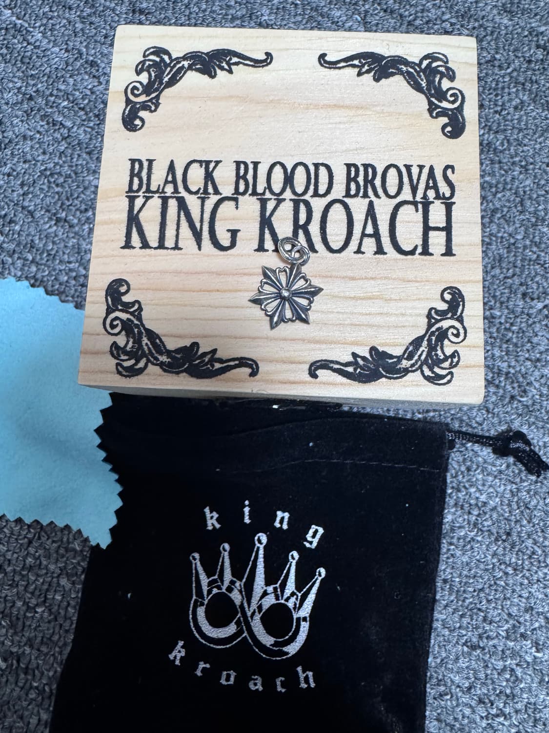 킹크로치 스노우 플레이크 팬던트 스몰 상품이미지1