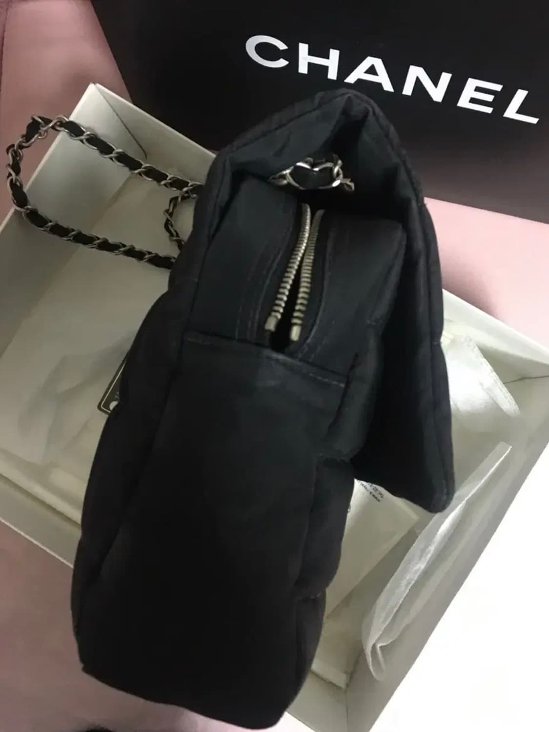 샤넬 초코바 패딩 퀼팅백 상품이미지4