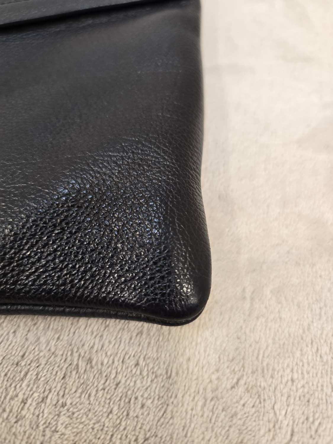 덱케 DEECKE 남여공용  블랙 가죽 클러치백 상품이미지6