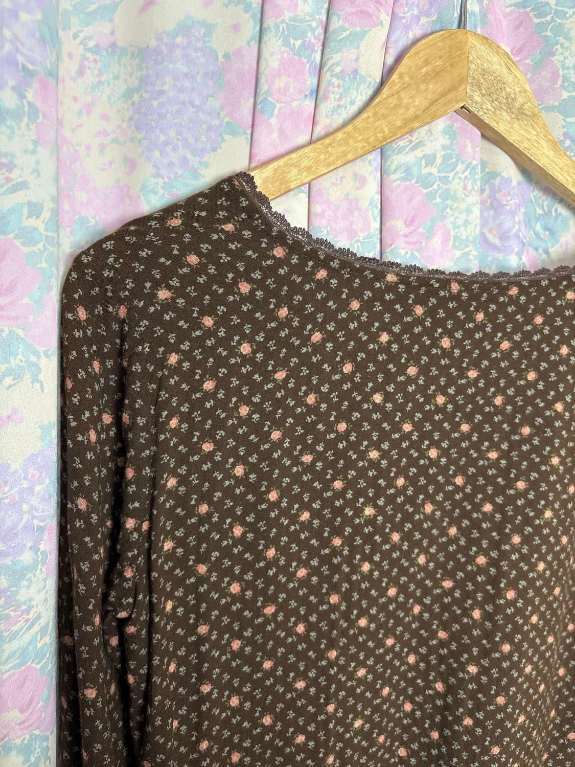 브라운 플라워 긴소매 티셔츠 상품이미지8