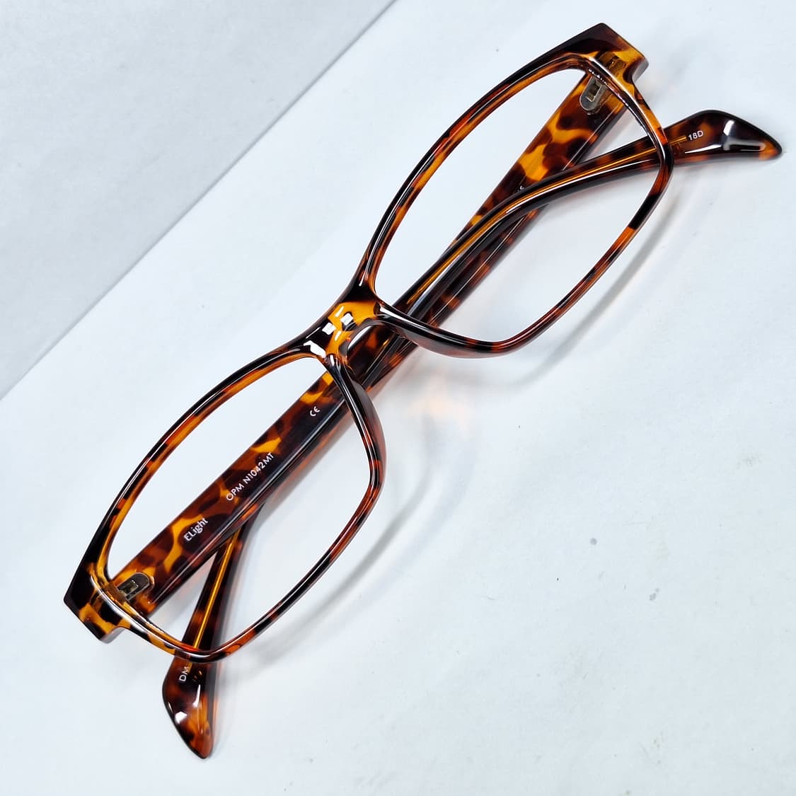 ELight 일본 하우스 브랜드(메가네 이치바)뿔테 스퀘어 안경 안경테 상품이미지1