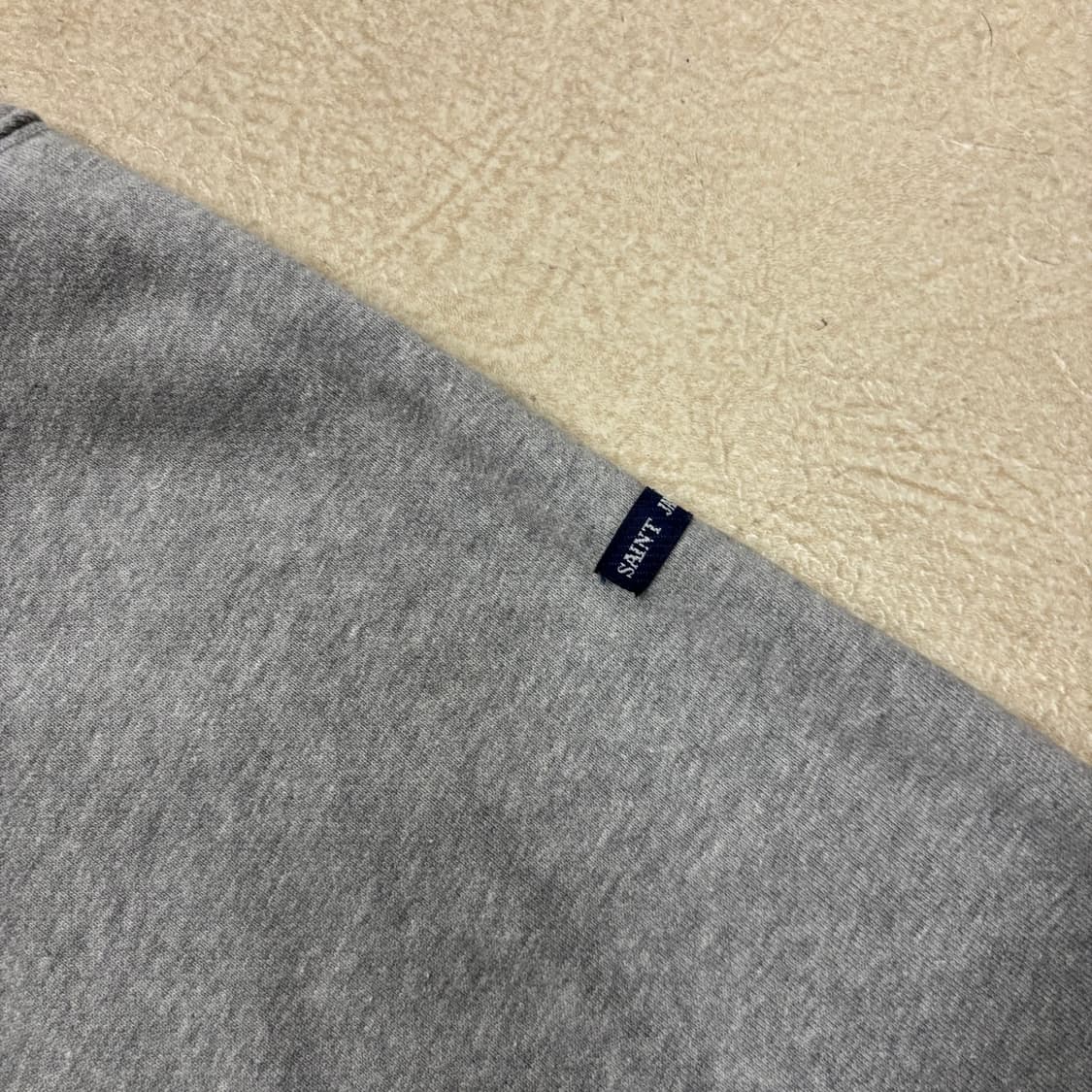 세인트 제임스 패치 로고 그레이 후드티 상품이미지3