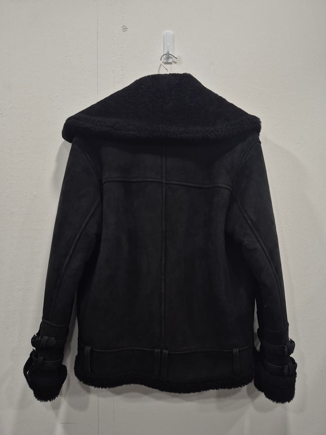 까르벵 무스탕 남성 90~95사이즈 상품이미지3