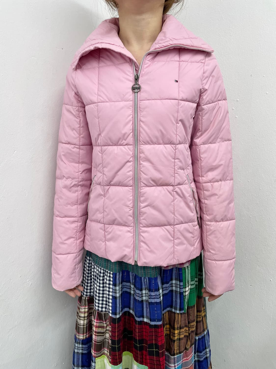 타미힐피거 핑크 덕다운 로고 패딩 💘 상품이미지4