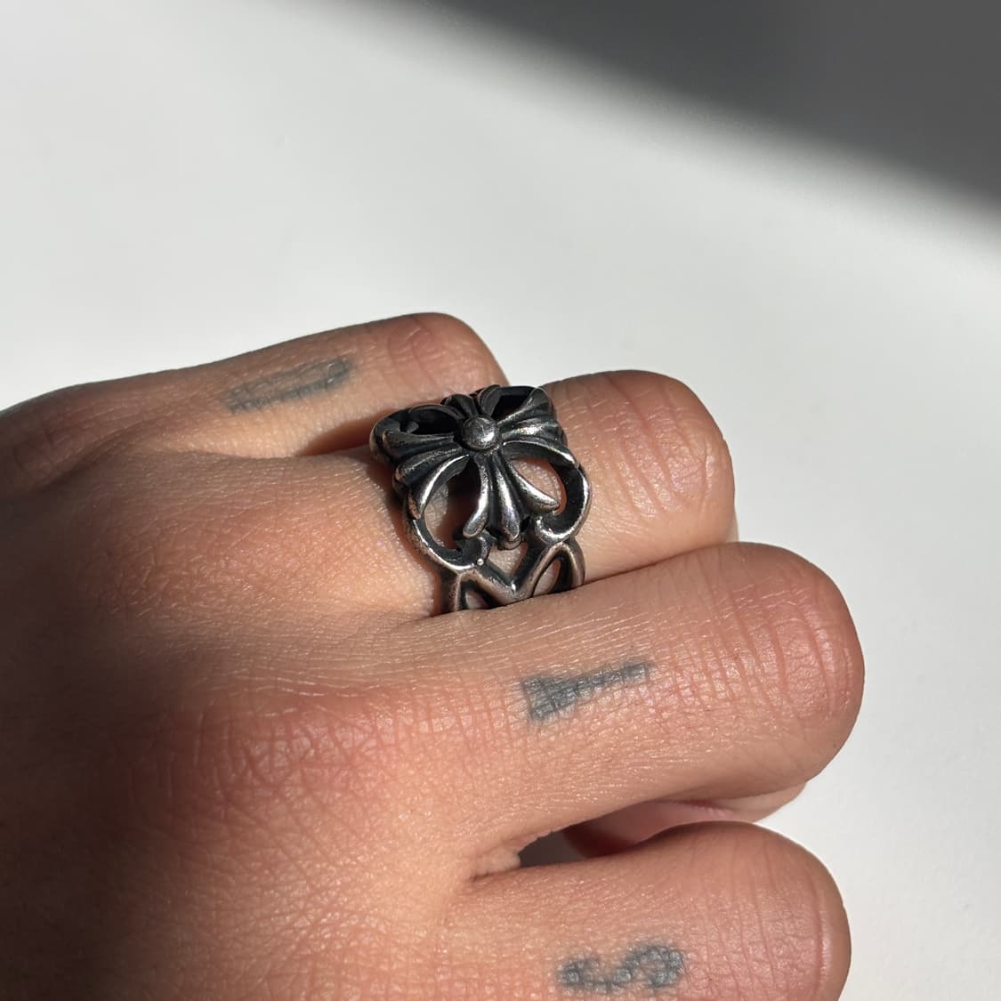 빈티지 실버 925 고딕 크로스 플로랄 오픈 워크 링 상품이미지5