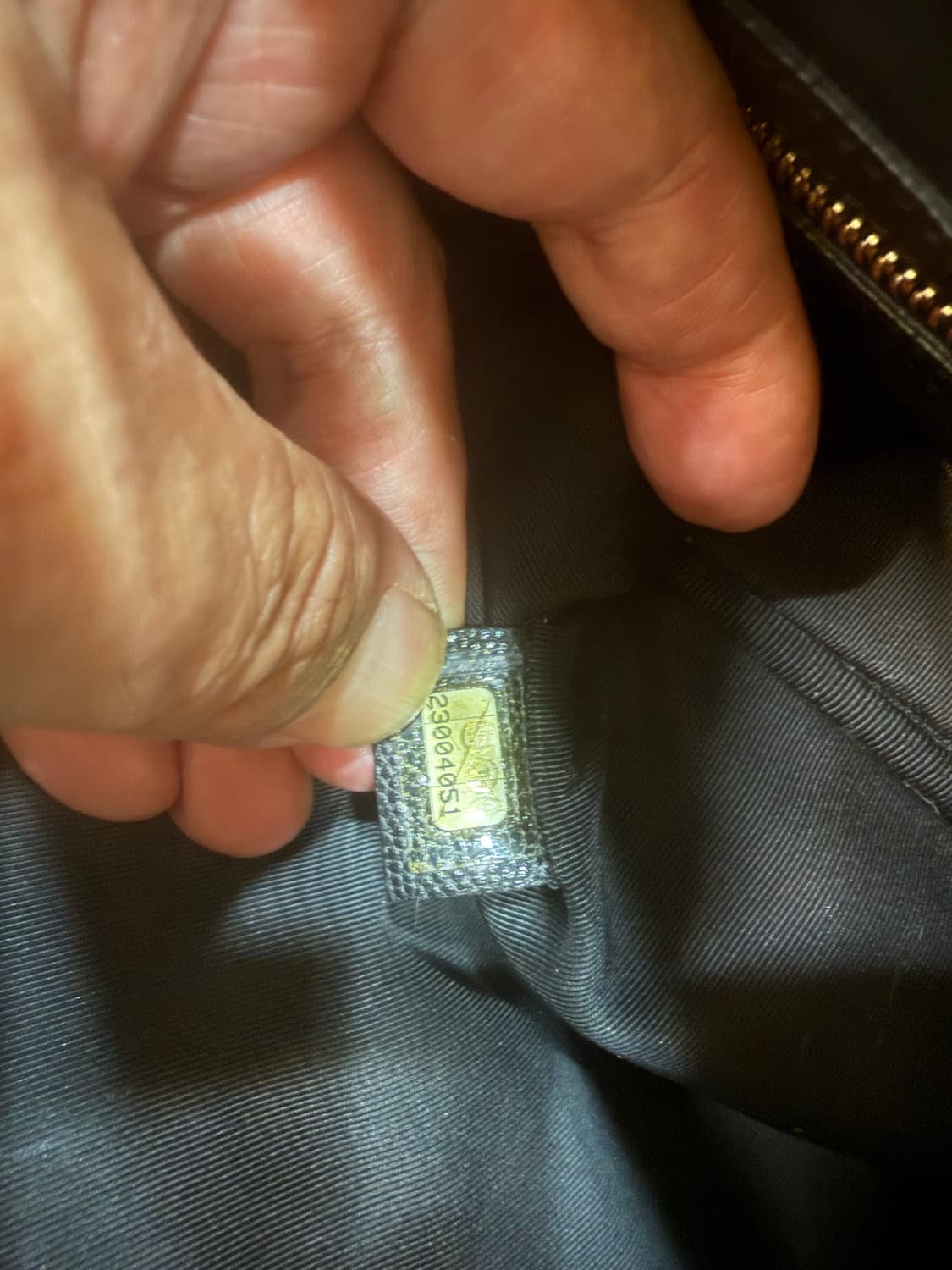 정품 샤넬 23번대 클래식 캐비어 클러치 팝니다 상품이미지8