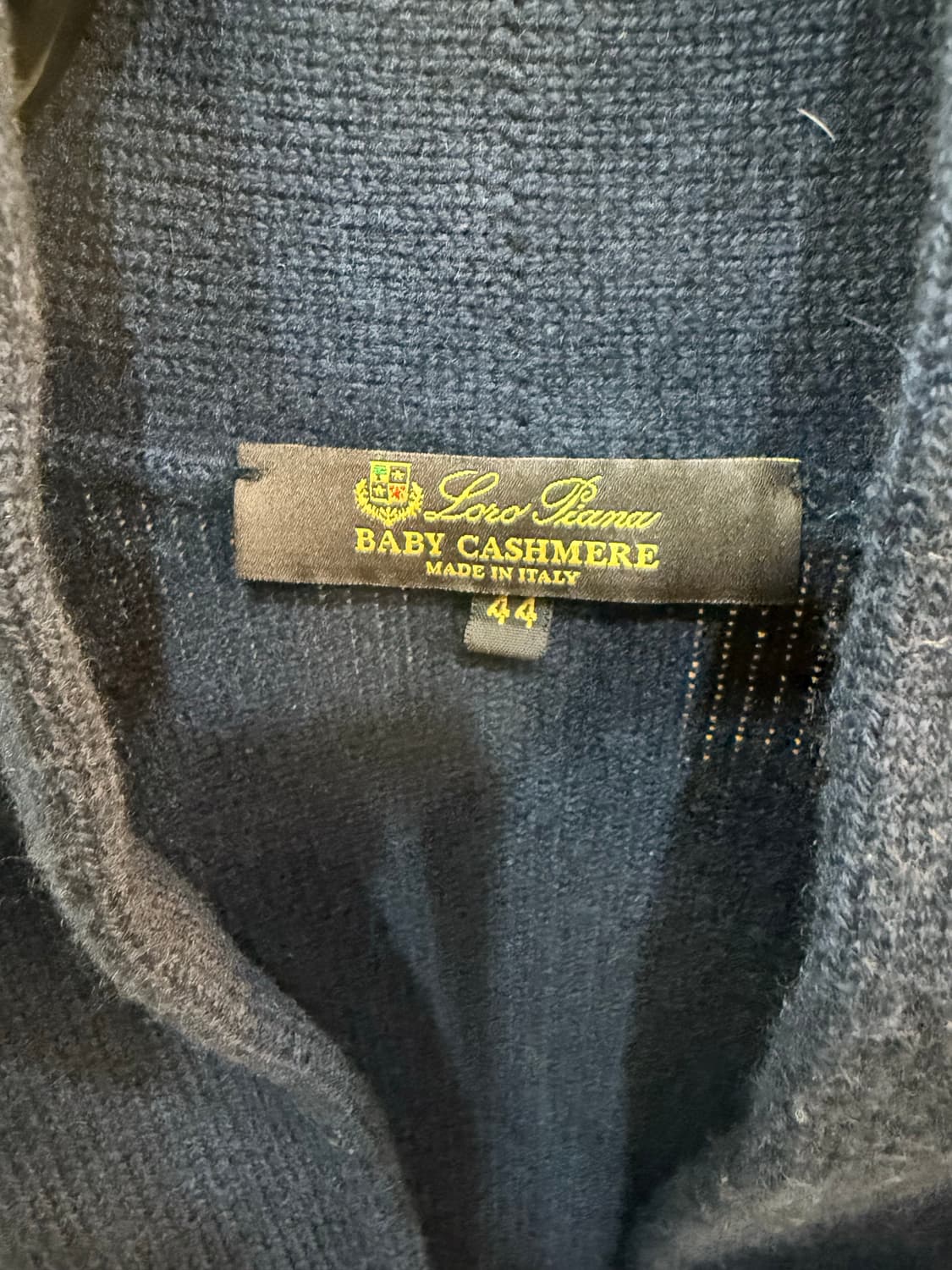 44/66-77 정품 로로피아나 캐시미어 가디건 팝니다 상품이미지2