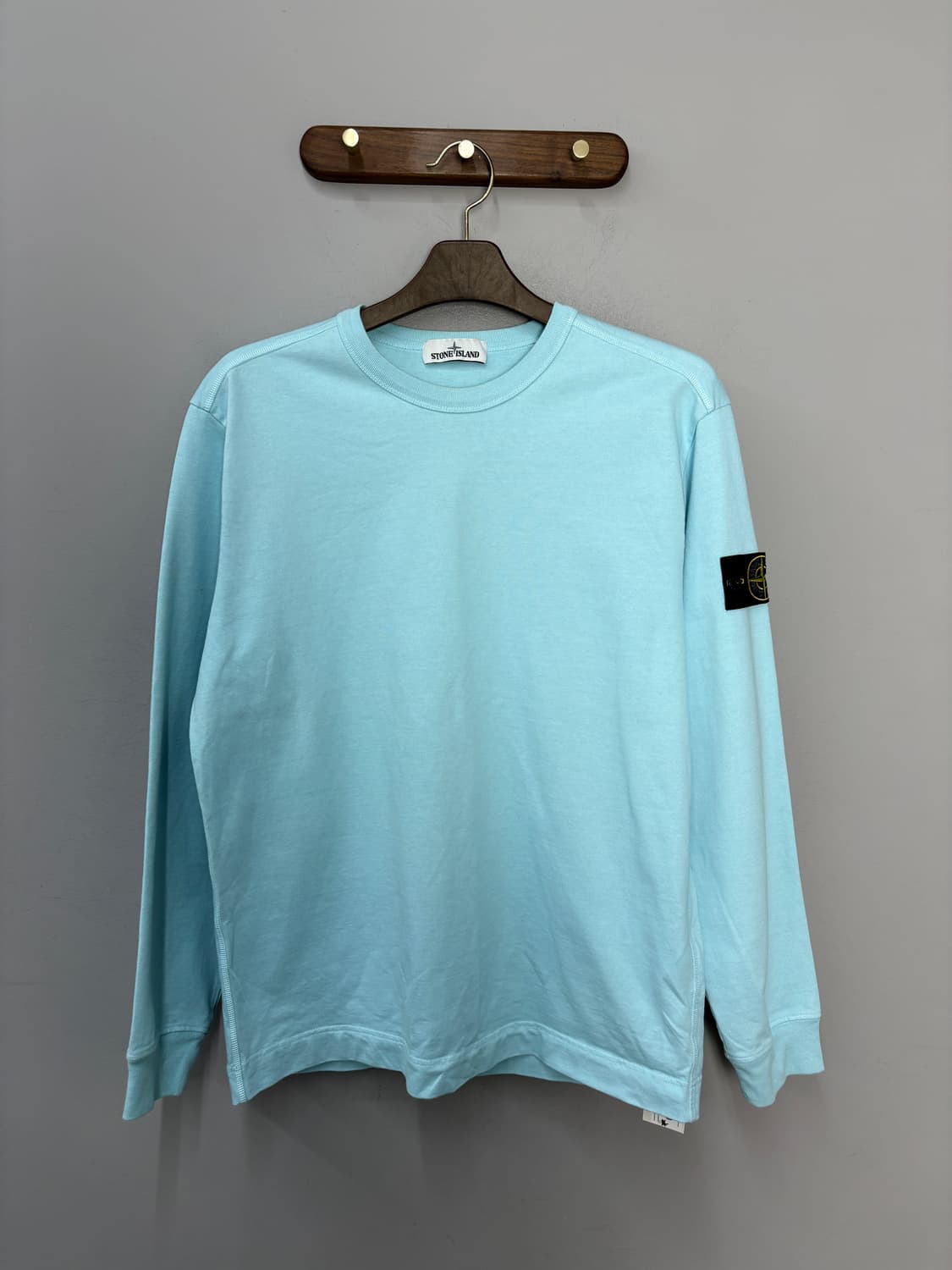 스톤아일랜드 와펜 크루넥 스웨트셔츠 아쿠아 롱슬리브 A3796  상품이미지2