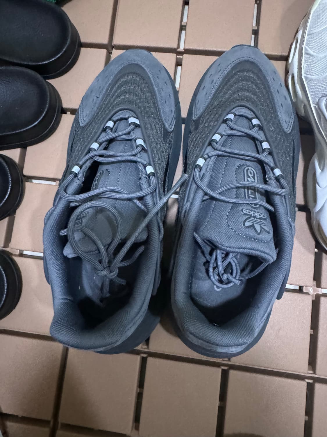 아디다스235사이즈 상품이미지1