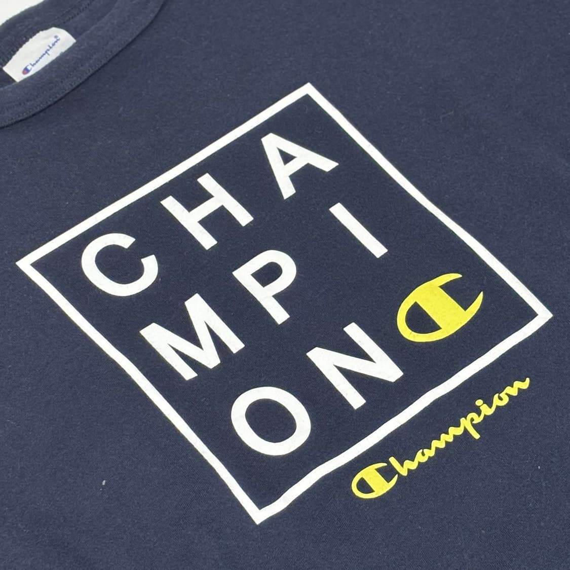 챔피온 '박스 로고' 그래픽 반팔 티셔츠 상품이미지2