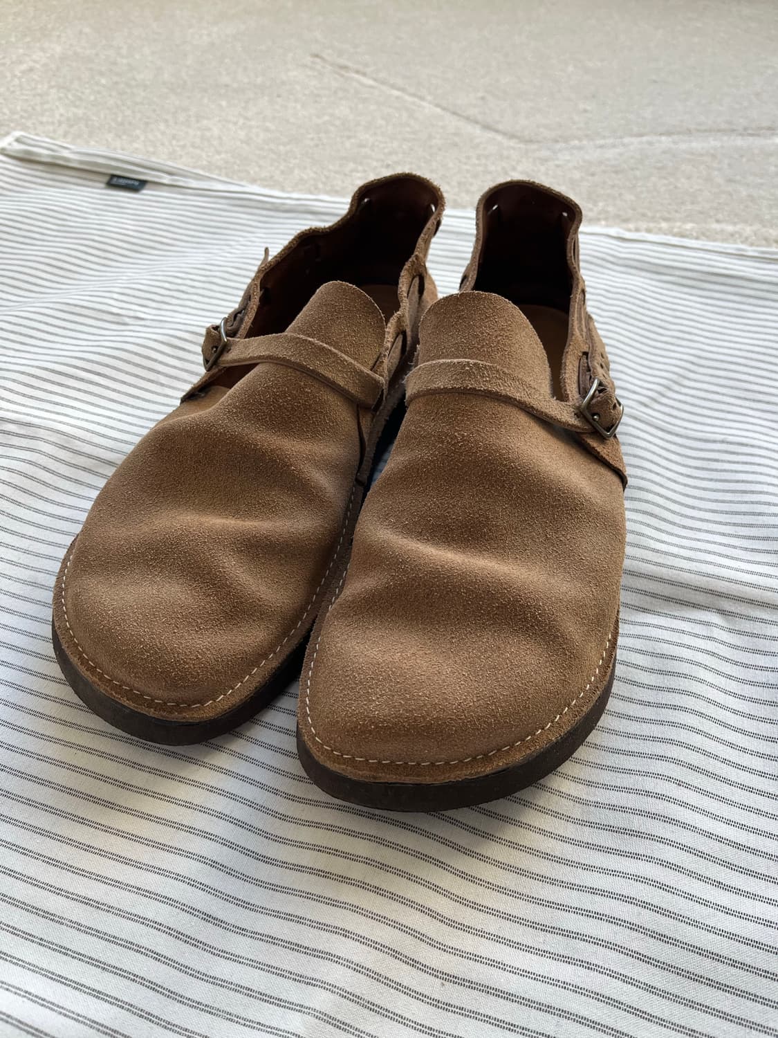 오로라 슈즈 러프아웃 스웨이드 로퍼(270–275) 상품이미지3