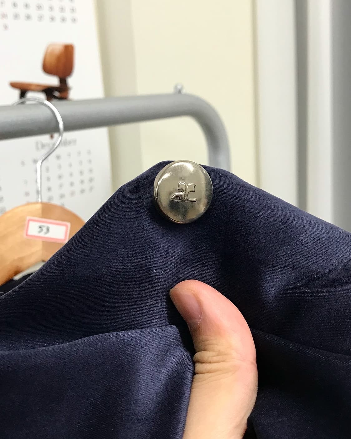 꾸레쥬 은장 로고 벨벳 더블 코트 상품이미지3